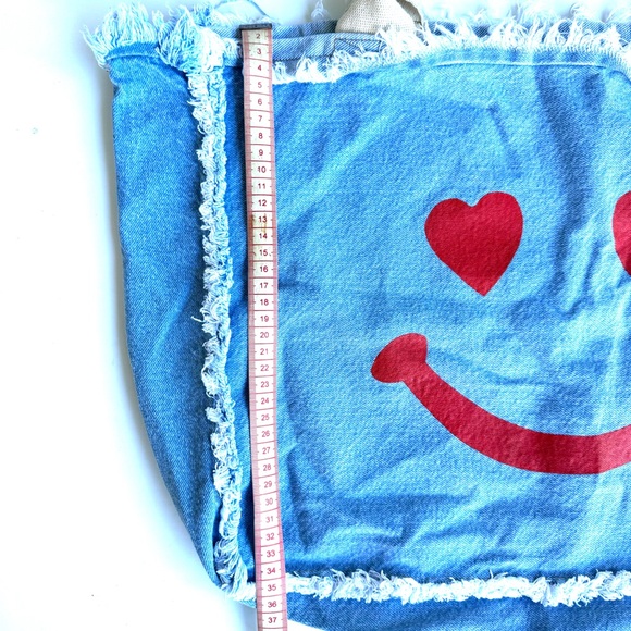 Blue Smiley Face Tote Bag with Red Hearts. - Picture 8 of 8
